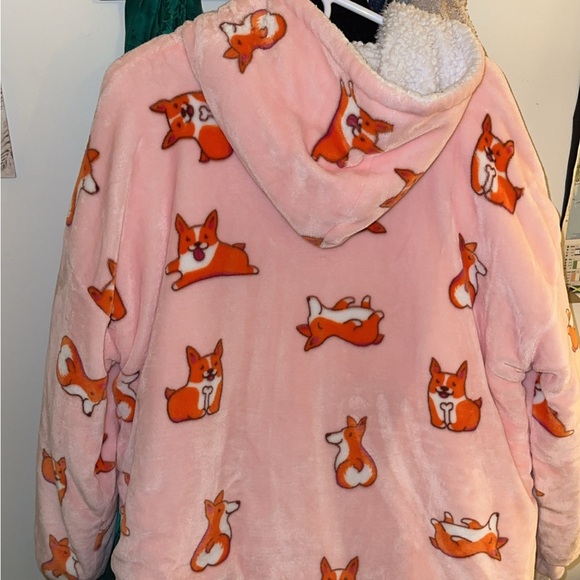 The Oodie comfy & cozy corgi - Picture 2 of 5